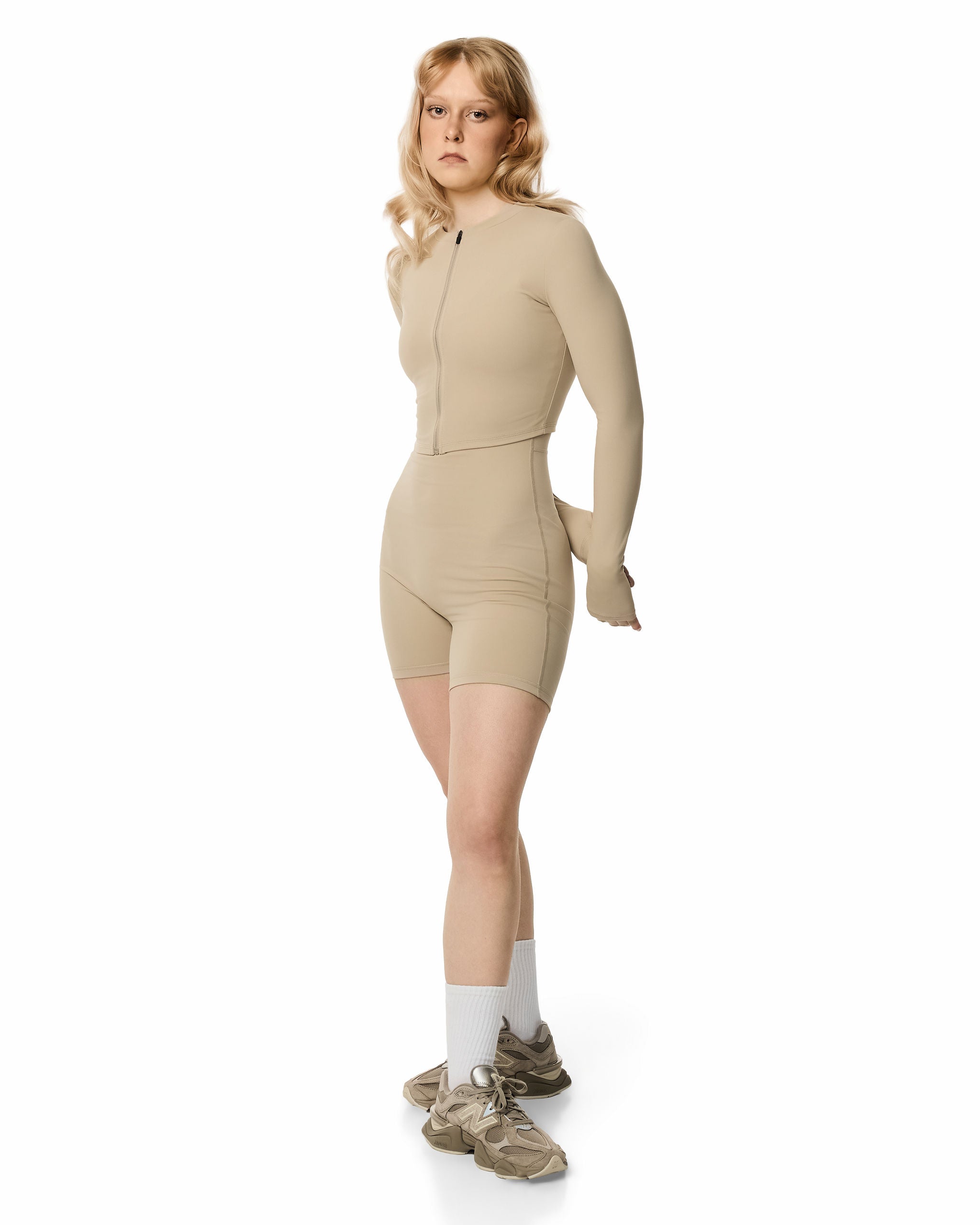 Sheath Cropped Zip Jacket in Almond – LAINE LABEL